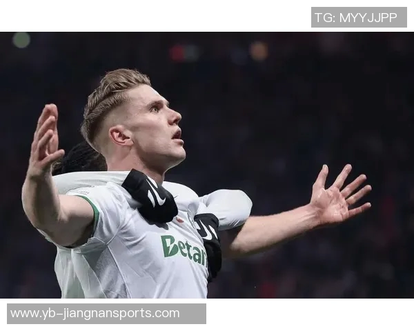 罗马诺确认卡拉菲奥里未受伤将能出战热刺比赛 罗马诺确认卡拉菲奥里未受伤将能出战热刺比赛