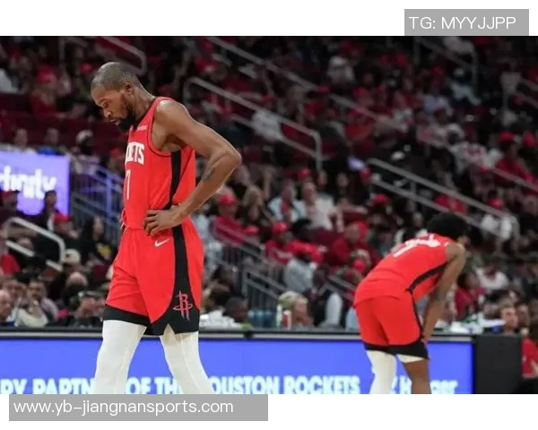 特纳高效表现助力球队15投9中斩获24分8篮板正负值全队最高 特纳高效表现助力球队15投9中斩获24分8篮板正负值全队最高