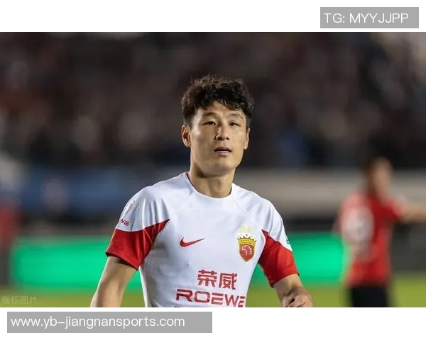 武磊社交媒体感悟：错过比赛却收获自我成长与反思