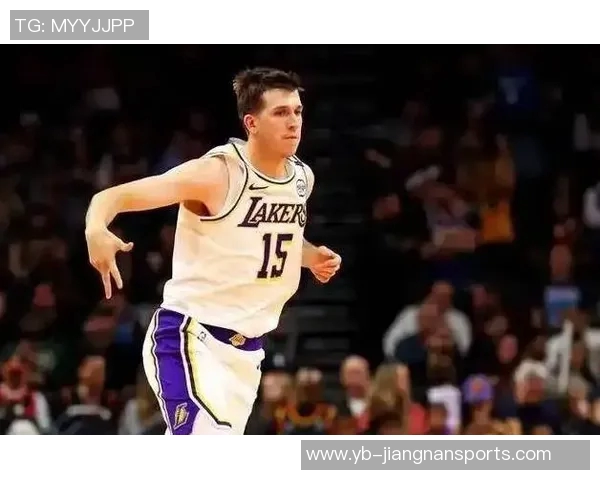 湖人首发防守问题亟待解决里夫斯首发是否合适引发争议