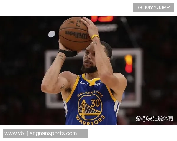 库里第三节狂飙20分助力球队逆转局势重燃胜利希望