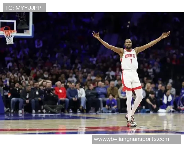 杜兰特强调申京的重要性期待他在内线突破和三分投射中发挥更大作用